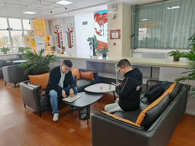 察右前旗行政审批政务服务与数据管理局 我陪群众走流程 高效便捷暖人心